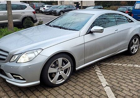 Mercedes-Benz E 350 Coupé CDI BlueEFFICIENCY