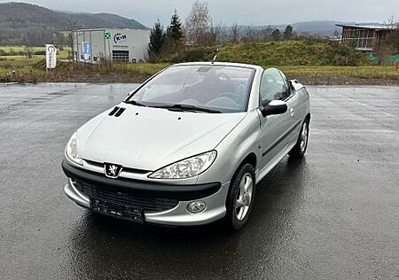 Peugeot 206 CC 110 - TÜV NEU 11/2027