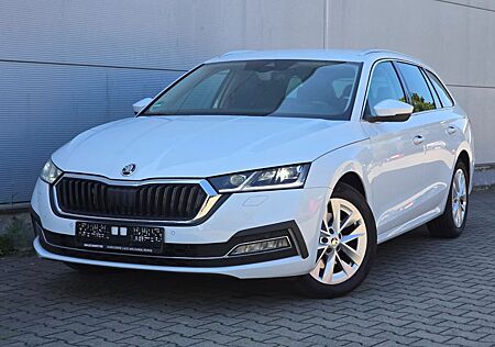 Skoda Octavia Combi First Edition+Leder+Navi+LED......