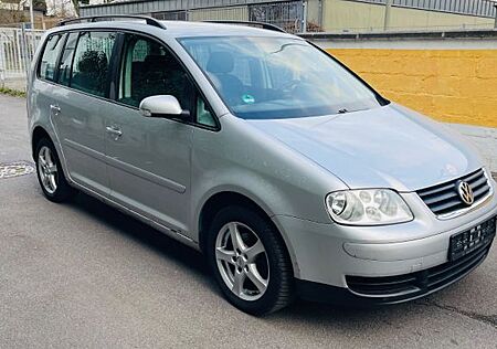 VW Touran Volkswagen 7 Sitzplätze