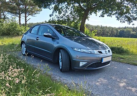 Honda Civic 1.8 i-VTEC, S-Type, TÜV 6/27 mit AHK
