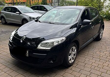 Renault Megane Authentique 1.6 16V 100 Authentique