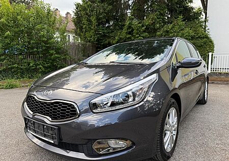 Kia Cee'd / Ceed 1.4 CVVT Dynamic TÜV NEU-LED-PDC