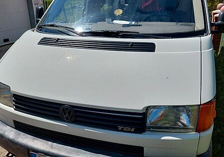 VW T4 Volkswagen 2.5TDI Transporter/ Camper inkl Solar