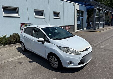 Ford Fiesta 1,6 TDCi 70kW DPF Titanium Titanium