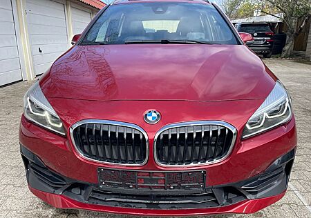 BMW 220 2 20 iGran Tourer Sport Line 7SITZER Pano LED