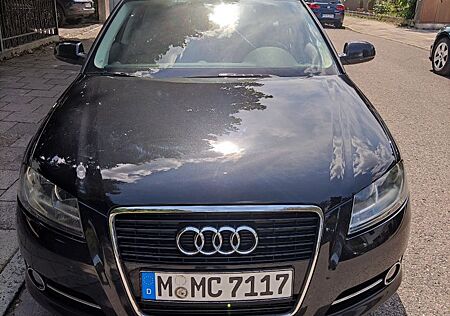 Audi A3 1.4 TFSI Attraction Sportback gepflegt.