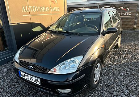 Ford Focus /SHZ/SCHIEBEDACH/WENIG KM/SCHECKHEFT/