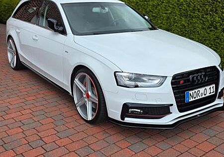 Audi A4 Avant S-Line Liebhaberfahrzeug