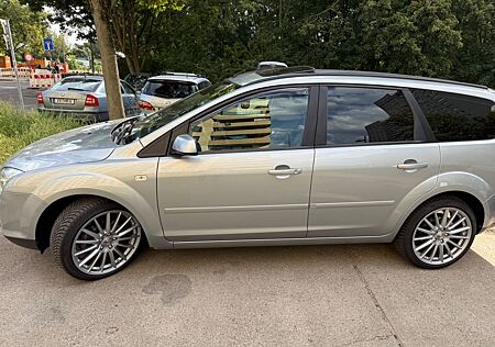 Ford Focus 1,6 Titanium Titanium