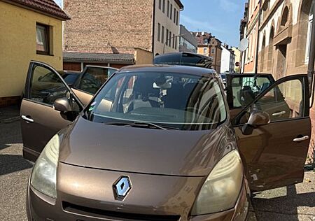 Renault Grand Scenic Dynamique TCe 130, 7 Sitzer