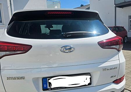 Hyundai Tucson Premium 4WD