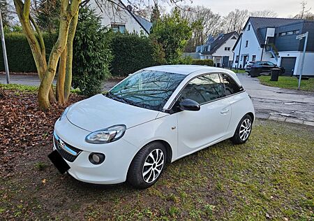Opel Adam