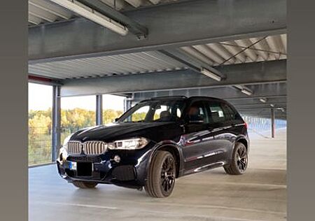 BMW X5 xDrive50i -