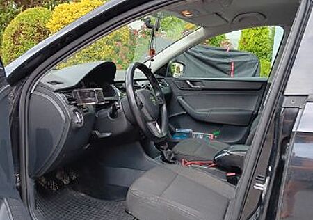 Skoda Rapid 1.2 TSI 77kW Ambition Spaceback Ambition