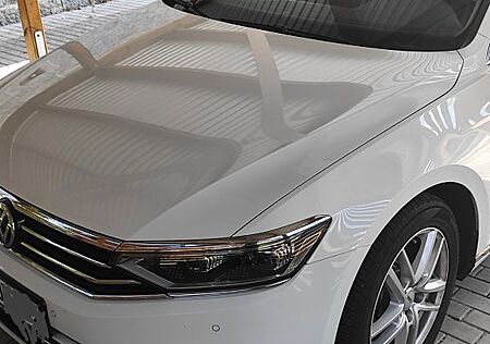 VW Passat Variant Volkswagen 2.0 TDI SCR DSG Elegance Vari...