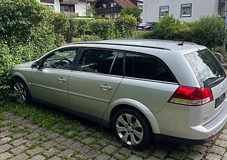 Opel Vectra Caravan 2.2 DIRECT Edition Plus MT-6 ...