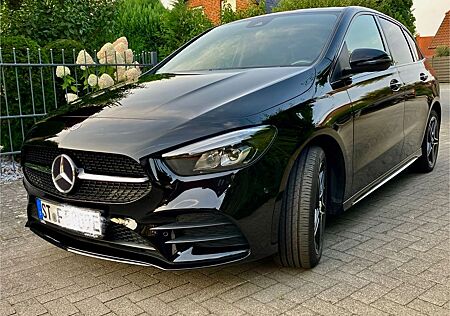 Mercedes-Benz B 250 e AMG Line, Garantie, AHK, Navi, PDC