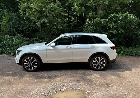 Mercedes-Benz GLC 300 4MATIC Autom. -