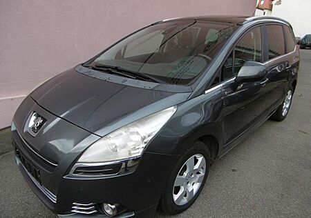 Peugeot 5008 1.6 Family 155 THP, AHK