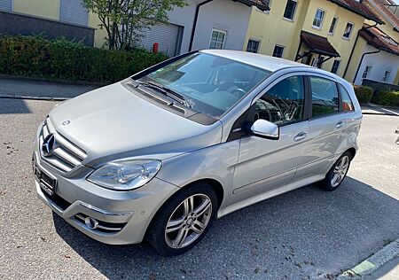 Mercedes-Benz B 160 BlueEFFICIENCY -Guter Zustand viele Extras