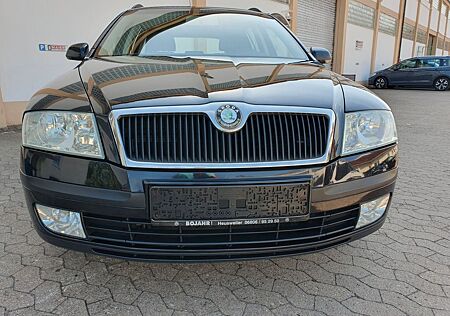 Skoda Octavia Combi 1.6 Ambiente*Klimatronic*