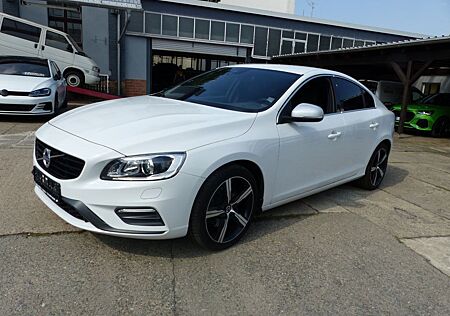 Volvo S60 Lim. Momentum AWD R-Design Modellpflege