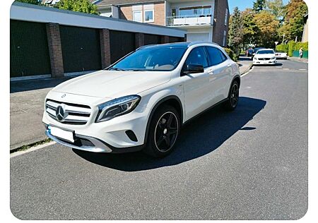 Mercedes-Benz GLA 250 4MATIC DCT Edition 1 Edition 1