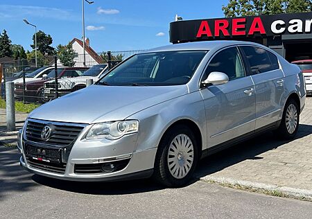 VW Passat Volkswagen Lim. 2.0 FSI Comfortline*RADIO*PDC*SITZHZ
