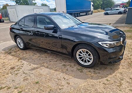 BMW 320i Limousine | Unfallfrei | Top Ausstattung