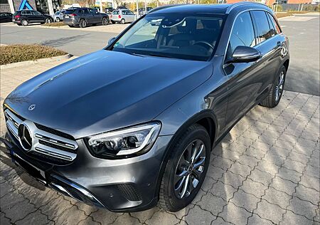 Mercedes-Benz GLC 220 d 4MATIC Autom. -/ 360* Kam./Pano/AHK/