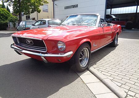 Ford Mustang Cabrio 4.7 ltr. V8 Autom. Servol.