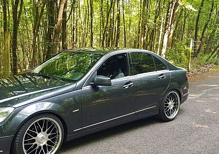 Mercedes-Benz C 180 CGI BlueEFFICIENCY AVANTG. Autom. AVAN...