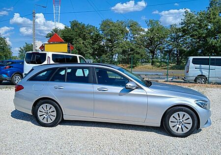 Mercedes-Benz C 220 d T Autom. -8-fach bereift,Standheizung