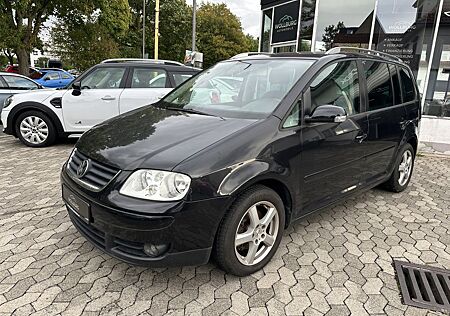 VW Touran Volkswagen Highline 2.0 TDI