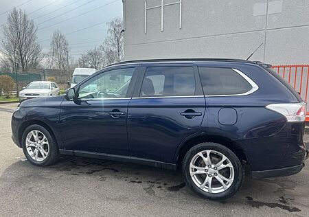 Mitsubishi Outlander Instyle ClearTec 4WD Automatik 7Sitze