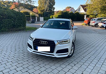 Audi Q3 1.4 TFSI cylinder on d. S tronic design d...