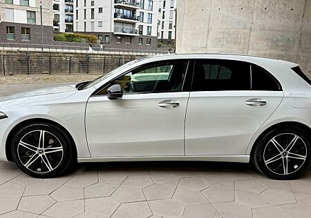 Mercedes-Benz A 250 e Advanced DCT Advanced
