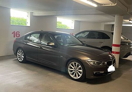 BMW 328i Modern Line Modern Line