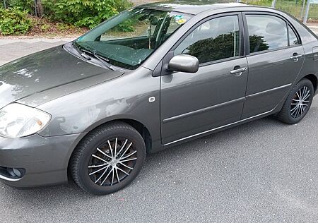 Toyota Corolla 1.6 Sol Automatik Sol