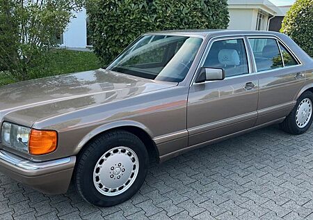 Mercedes-Benz S 300 300SE/Schiebedach/SHZ/Klima/...