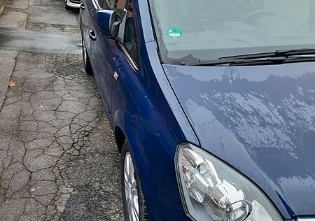 Opel Zafira 1.8 Family