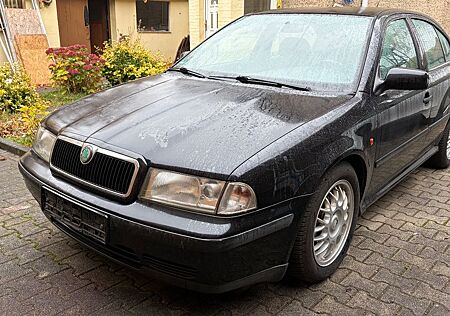 Skoda Octavia 1.6 GLX 55kW GLX