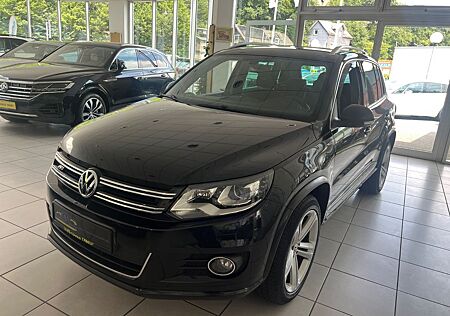 VW Tiguan Volkswagen Sport & Style DSG 4Motion R line