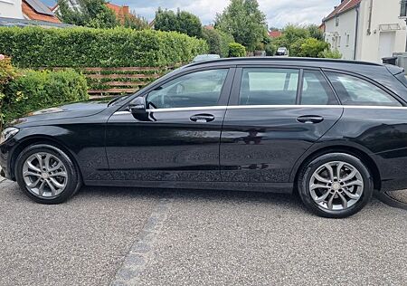Mercedes-Benz C 220 BlueTEC T -