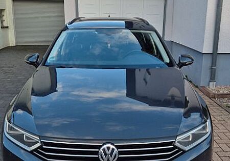 VW Passat Variant Volkswagen 2.0 TDI Comfortline Variant C...