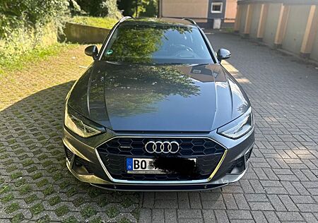 Audi A4 TDI S tr. quattro Avant S line