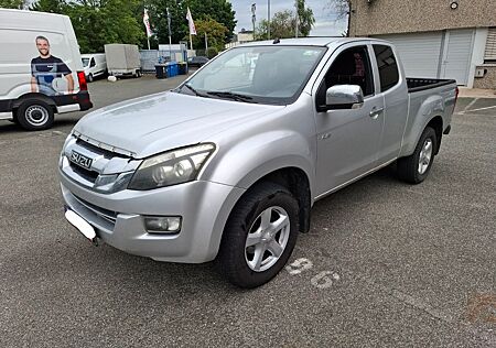 Isuzu D-Max 2.5TD LS Space Cab 4X4 Navi Klima Tempomat