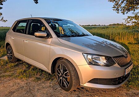 Skoda Fabia 1.2l TSI 110PS Ambition Klimaauto. TÜV NEU