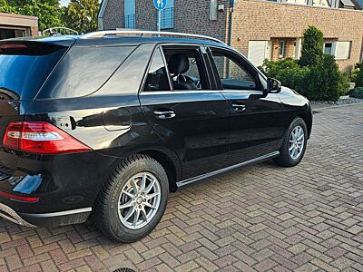 Mercedes-Benz ML 350 BlueTEC 4MATIC AMG Line 2 HAND